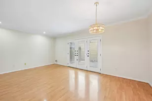 924 Memorial Village Dr, Houston, TX 77024 - Photo 13