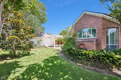 7535 Guinevere Drive, Sugar Land, TX 77479 - Photo 31