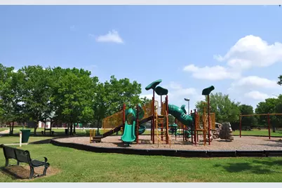 7535 Guinevere Drive, Sugar Land, TX 77479 - Photo 39