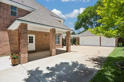 7535 Guinevere Drive, Sugar Land, TX 77479 - Photo 7