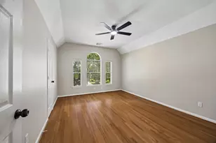 7535 Guinevere Dr, Sugar Land, TX 77479 - Photo 23