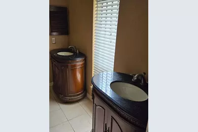 8526 Quail Crest Drive, Houston, TX 77489 - Photo 11