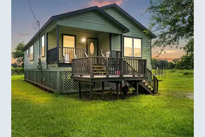 805 E Columbus, Wharton, TX 77488 - Photo 1
