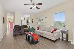 9810 Oak Leaf Dr, Baytown, TX 77521 - Photo 9