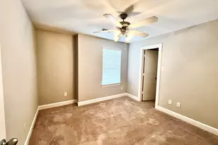 3731 Main Poplar Dr, Houston, TX 77025 - Photo 27