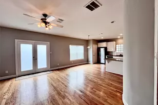 3731 Main Poplar Dr, Houston, TX 77025 - Photo 5