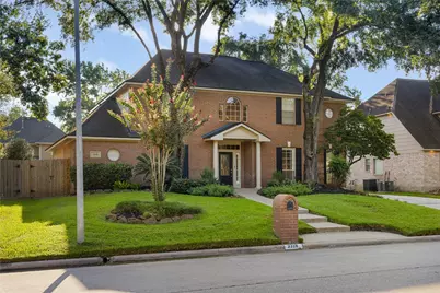3318 Clover Valley Drive, Kingwood, TX 77345 - Photo 3