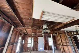 415 Oyster St, Freeport, TX 77541 - Photo 9