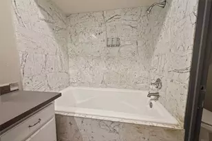 4024 Breakwood Dr, Houston, TX 77025 - Photo 37