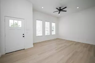 8203 Sparta St, Houston, TX 77028 - Photo 5