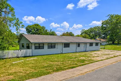 2246 Washington Street, Pearland, TX 77581 - Photo 11