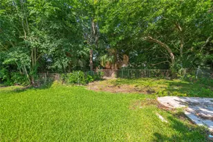 2324 N Logan St, Texas City, TX 77590 - Photo 29