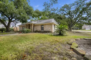 15502 Chichester Ln, Jersey Village, TX 77040 - Photo 3