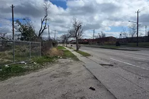 6820 Schiller St, Houston, TX 77093 - Photo 3