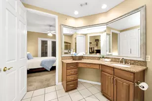 2400 McCue Rd, Houston, TX 77056 - Photo 25