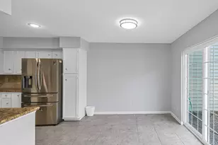 2568 Bering Dr, Houston, TX 77057 - Photo 13