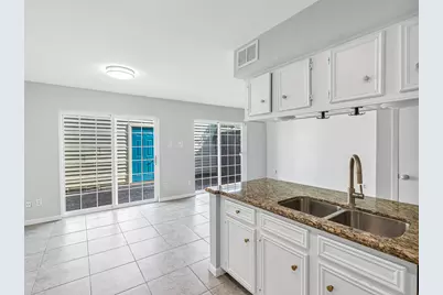 2568 Bering Drive, Houston, TX 77057 - Photo 11