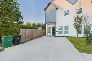 4619 Stassen St, Houston, TX 77051 - Photo 27