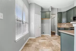 702 Clayton St, Tomball, TX 77375 - Photo 9