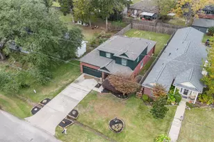 702 Clayton St, Tomball, TX 77375 - Photo 33