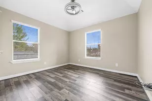 702 Clayton St, Tomball, TX 77375 - Photo 23