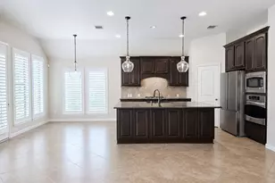 13503 Navigate Point Ln, Houston, TX 77044 - Photo 9