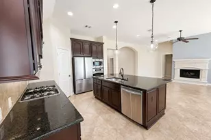 13503 Navigate Point Ln, Houston, TX 77044 - Photo 11