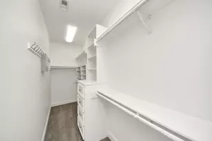 8047 Oakwood Garden St, Houston, TX 77040 - Photo 27