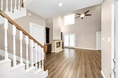 8047 Oakwood Garden Street, Houston, TX 77040 - Photo 7