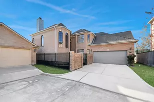 8047 Oakwood Garden St, Houston, TX 77040 - Photo 3