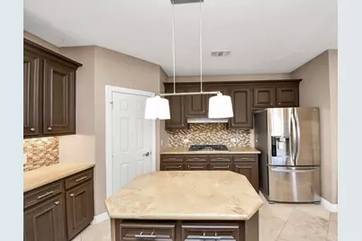 8047 Oakwood Garden Street, Houston, TX 77040 - Photo 15