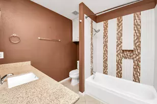 8047 Oakwood Garden St, Houston, TX 77040 - Photo 35