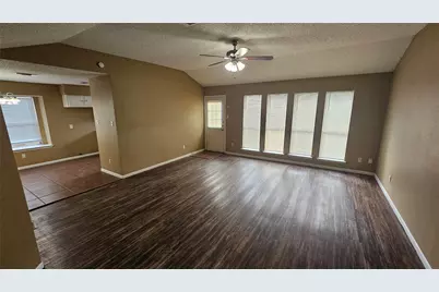 4250 Southchase Lane, Houston, TX 77014 - Photo 5