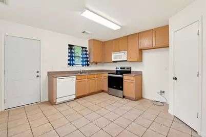 10426 Briar Patch Street, Baytown, TX 77523 - Photo 13