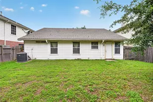 10426 Briar Patch St, Baytown, TX 77523 - Photo 37
