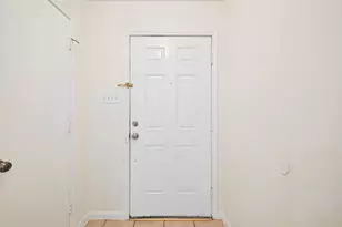 10426 Briar Patch St, Baytown, TX 77523 - Photo 5