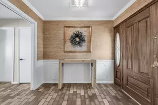 10610 Piping Rock Ln, Houston, TX 77042 - Photo 11