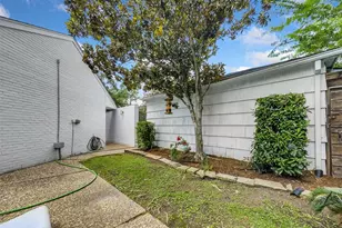 10610 Piping Rock Ln, Houston, TX 77042 - Photo 37