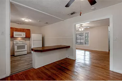 2538 Sycamore Avenue, Huntsville, TX 77340 - Photo 9