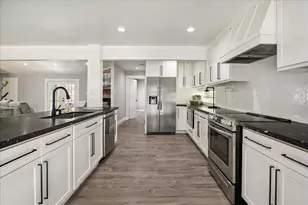 4715 Braesvalley Dr, Houston, TX 77096 - Photo 3