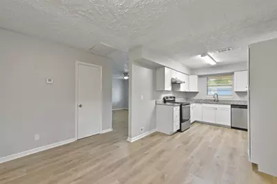 2803 22nd Street, Dickinson, TX 77539 - Photo 11