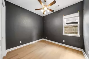 5434 Camaguey St, Houston, TX 77023 - Photo 15