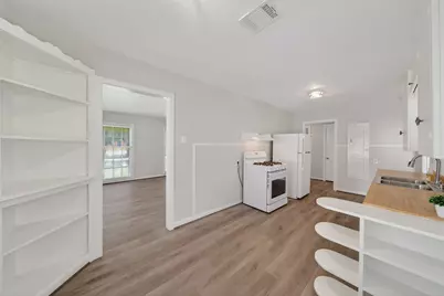 8323 Bonner Drive, Houston, TX 77017 - Photo 9