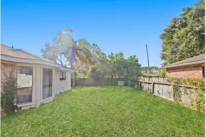 10021 Emerald Creek Drive, Houston, TX 77070 - Photo 33