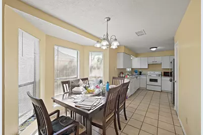 10021 Emerald Creek Drive, Houston, TX 77070 - Photo 9