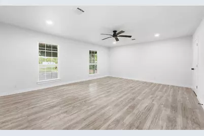 262 Oakland Street, Baytown, TX 77520 - Photo 23