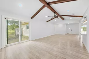262 Oakland St, Baytown, TX 77520 - Photo 7