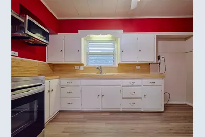 9402 Line Street, Needville, TX 77461 - Photo 15