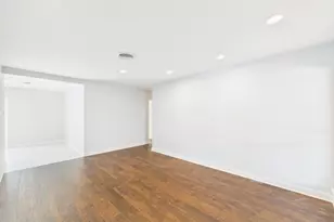 5627 Winsome Ln, Houston, TX 77057 - Photo 5