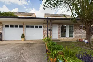 5627 Winsome Ln, Houston, TX 77057 - Photo 1